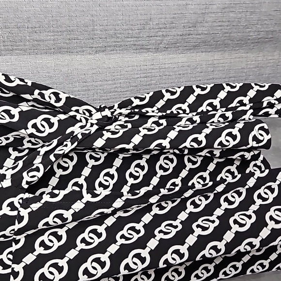 MARGARET JOSEPHS MACBETH COLLECTION BLACK AND WHITE ROMPER TIE SIDE - Picture 8 of 8